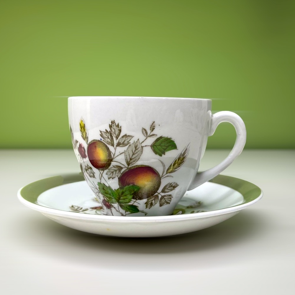 Alfred Meakin Vintage Mid Century Hereford Staffordshire Cup and Saucer